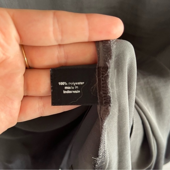 Women's Lane Braynt Grey Taupe Blouse - Picture 5 of 6